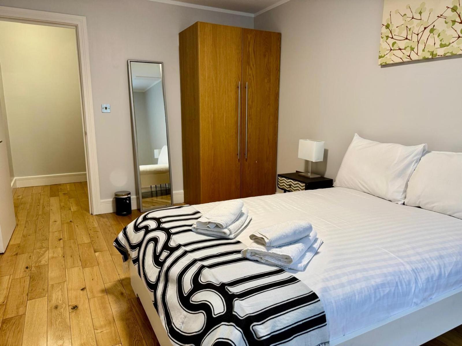 Westciti Chatsworth Road Apartments Кройдон Экстерьер фото